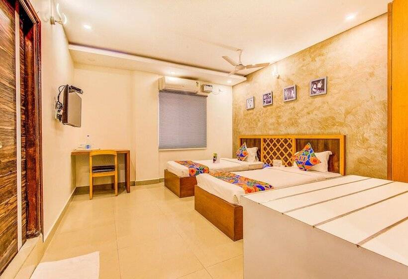 בית מלון כפרי Fabexpress Mayuri Residency   Hal Old Airport Road