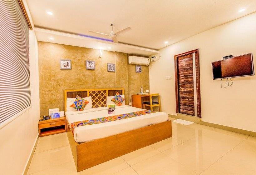 בית מלון כפרי Fabexpress Mayuri Residency   Hal Old Airport Road