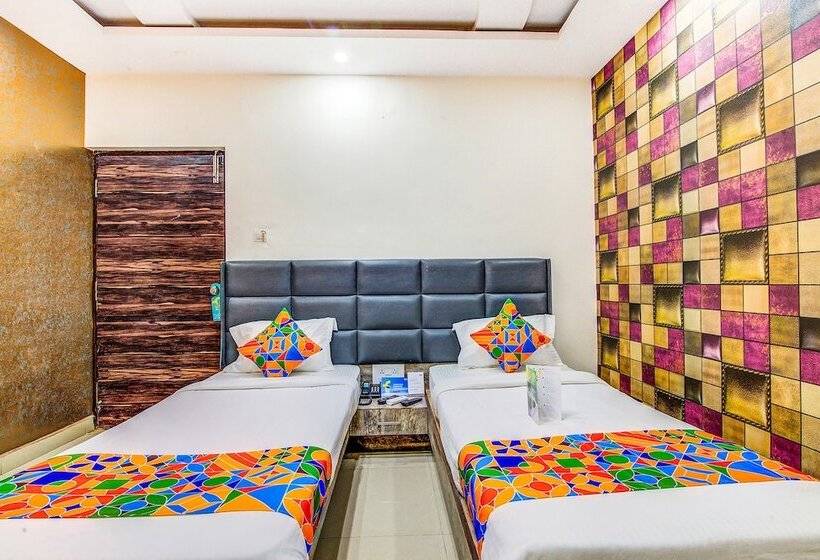 בית מלון כפרי Fabexpress Mayuri Residency   Hal Old Airport Road