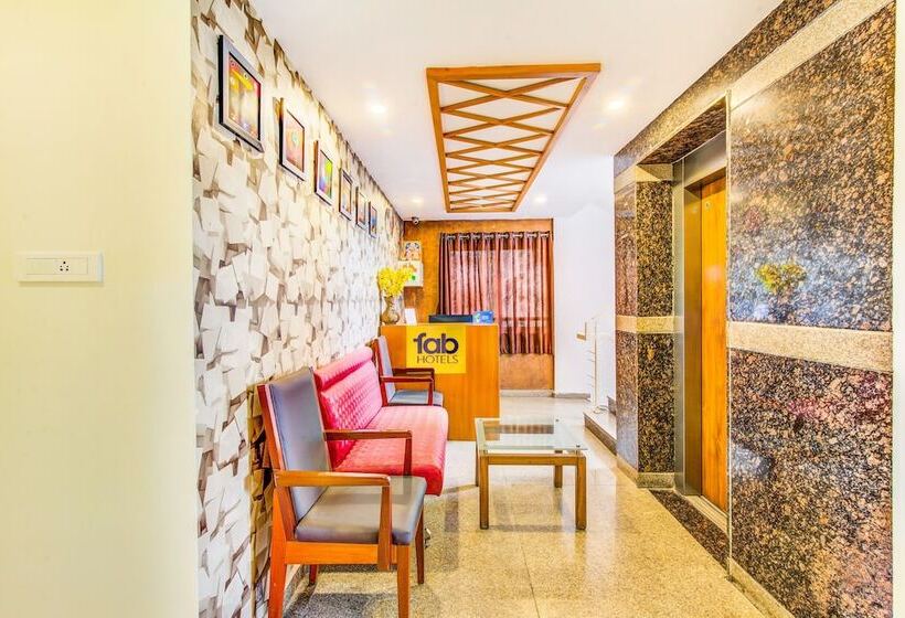 בית מלון כפרי Fabexpress Mayuri Residency   Hal Old Airport Road