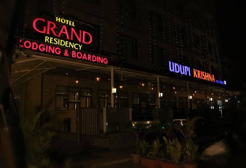 בית מלון כפרי Grand Residency