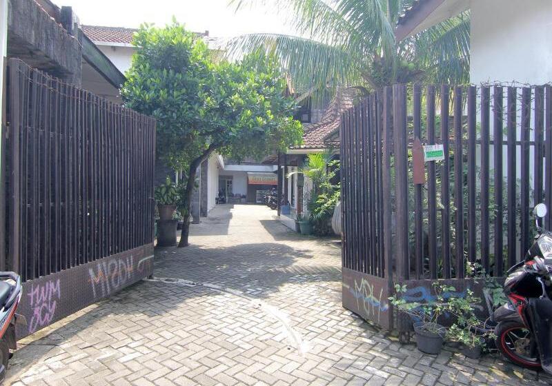 Отель Griya Godean Syariah Yogyakarta