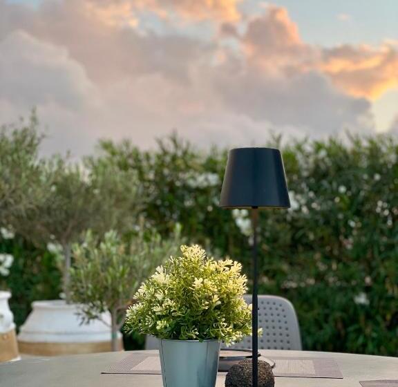 호텔 Hermoso Luxury Suites