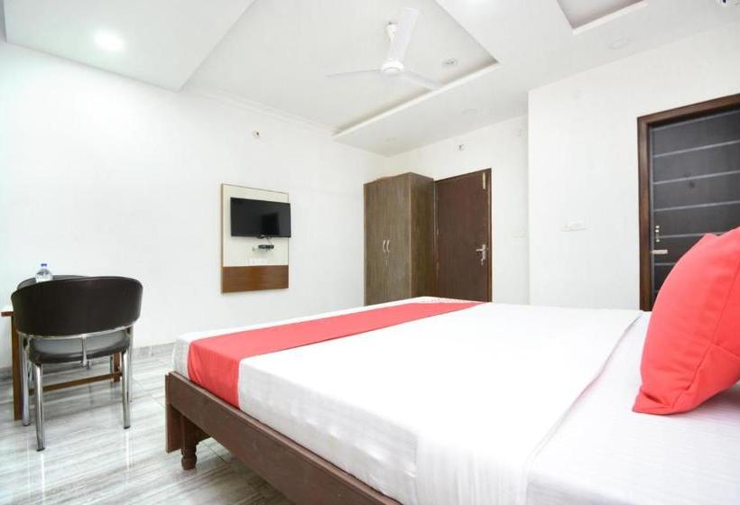 Flagship Hotel Mm Crown