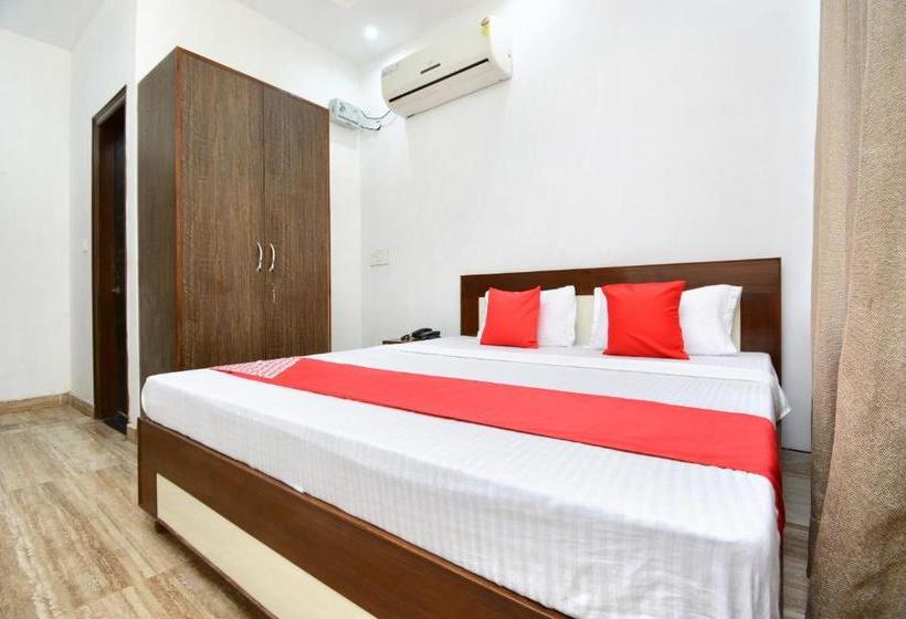 Flagship Hotel Mm Crown