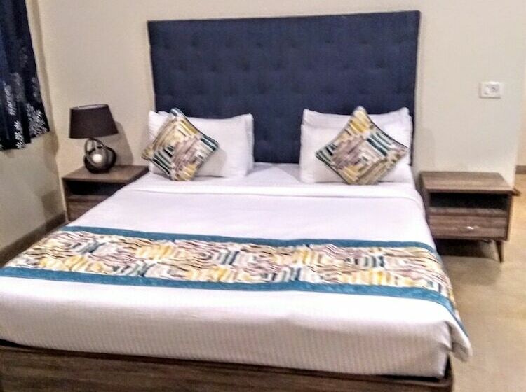 호텔 Karon Premium