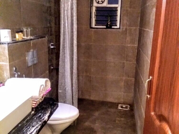 호텔 Karon Premium