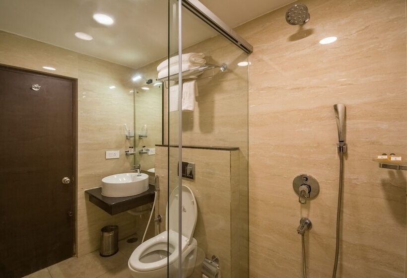 Отель Karunya Residency