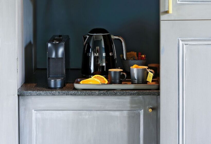 酒店 Labotessa Luxury Boutique