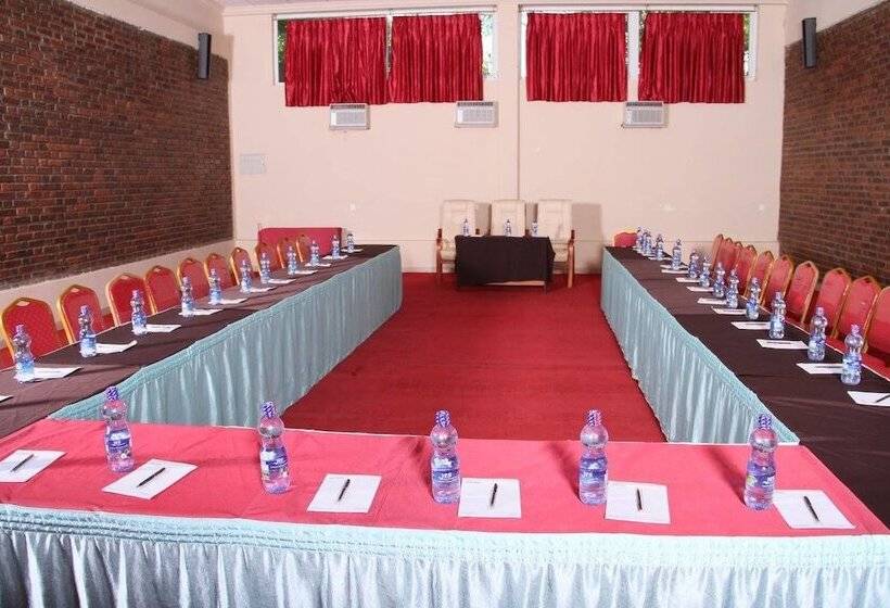 ホテル Lewi Resort Wolayita