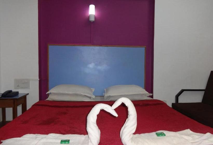 Отель Maharaja Palace