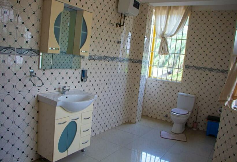 בית מלון כפרי Np Plaza