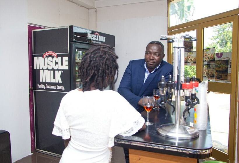 בית מלון כפרי Np Plaza