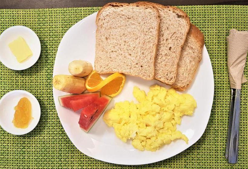 هتل Oceanlodge Tourist Inn