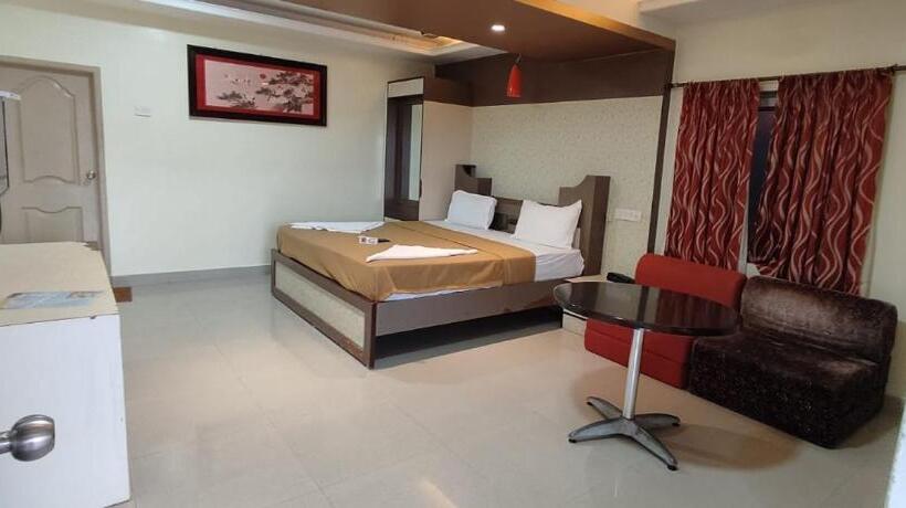 Отель Park Inn Beach Resort