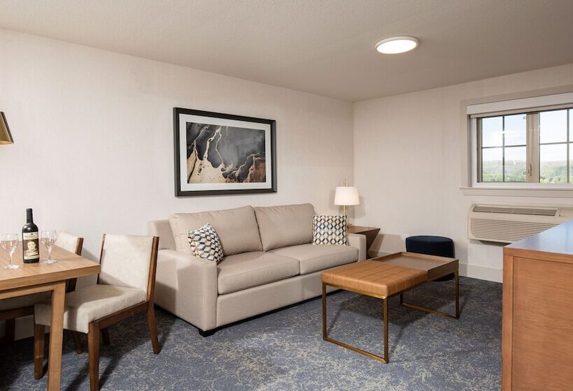 Pomeroy Hotel Fort Mcmurray