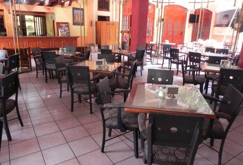 בית מלון כפרי Posada Del Sol