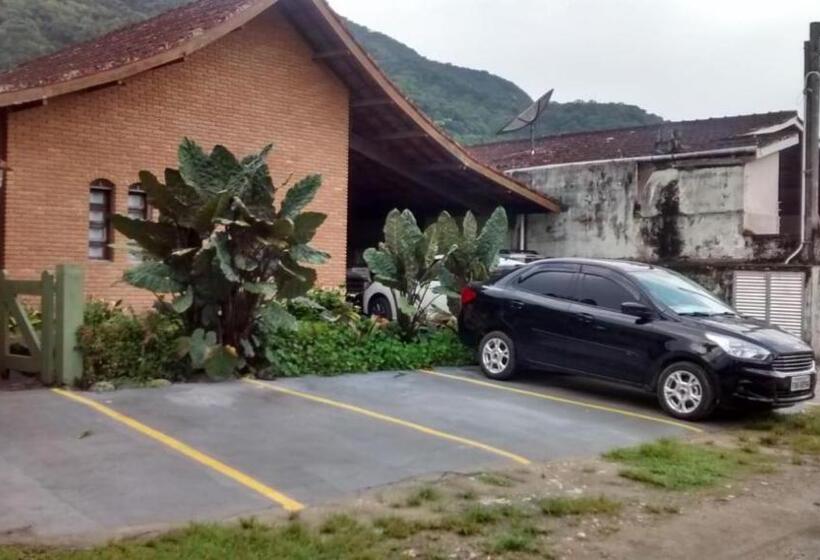 هتل Pousada Na Praia Ubatuba