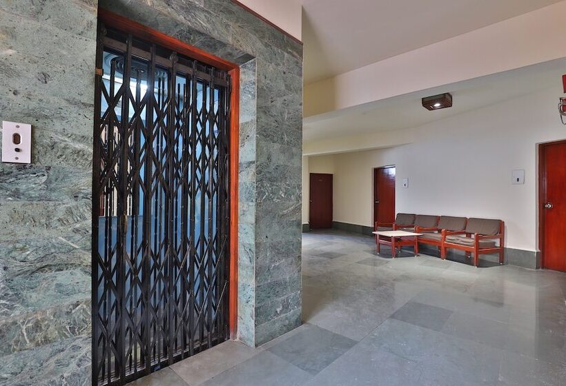 酒店 President By Oyo Rooms