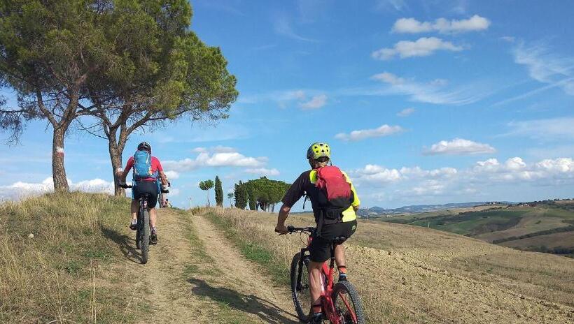 田舎風ホテル Podere Spedalone
