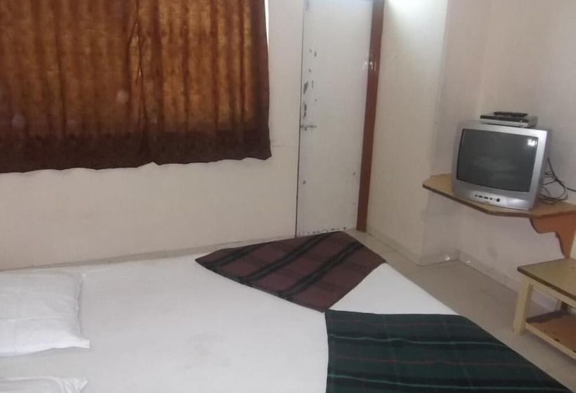 בית מלון כפרי Sahyadree Lodging