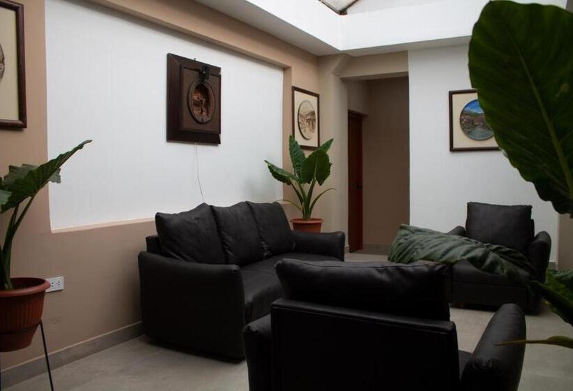 בית מלון כפרי San Pedro Plaza