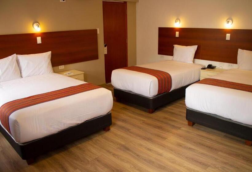 בית מלון כפרי San Pedro Plaza