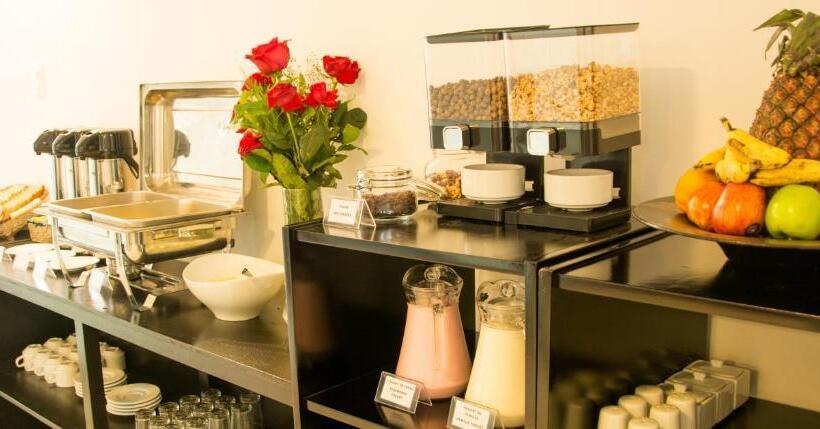 בית מלון כפרי San Pedro Plaza