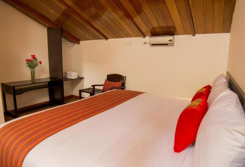 בית מלון כפרי San Pedro Plaza