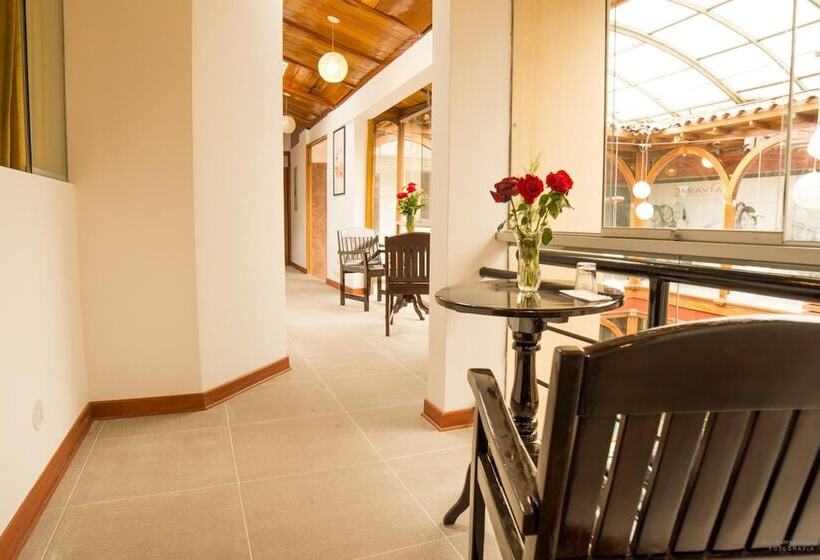 בית מלון כפרי San Pedro Plaza