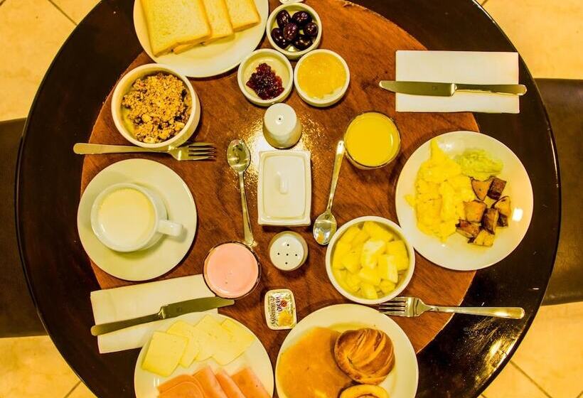 בית מלון כפרי San Pedro Plaza