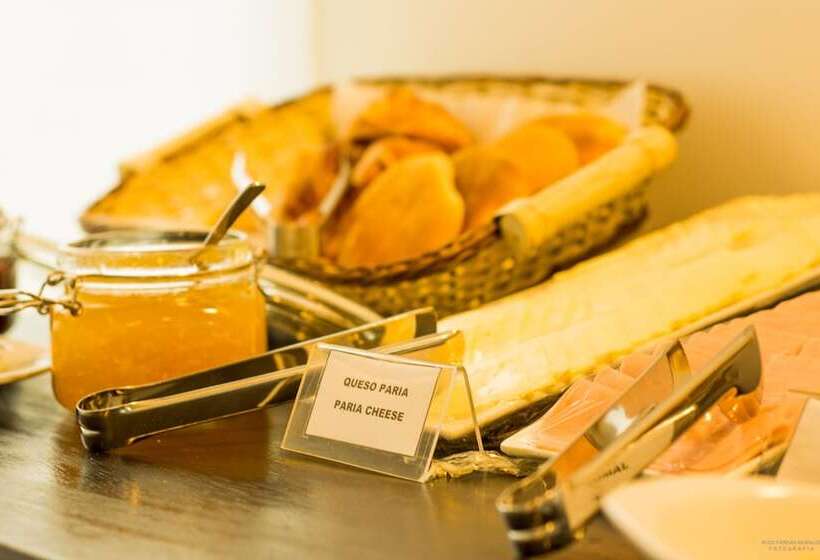 בית מלון כפרי San Pedro Plaza