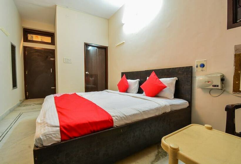 فندق Sapphire Palace By Oyo Rooms