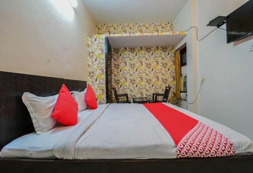 فندق Sapphire Palace By Oyo Rooms