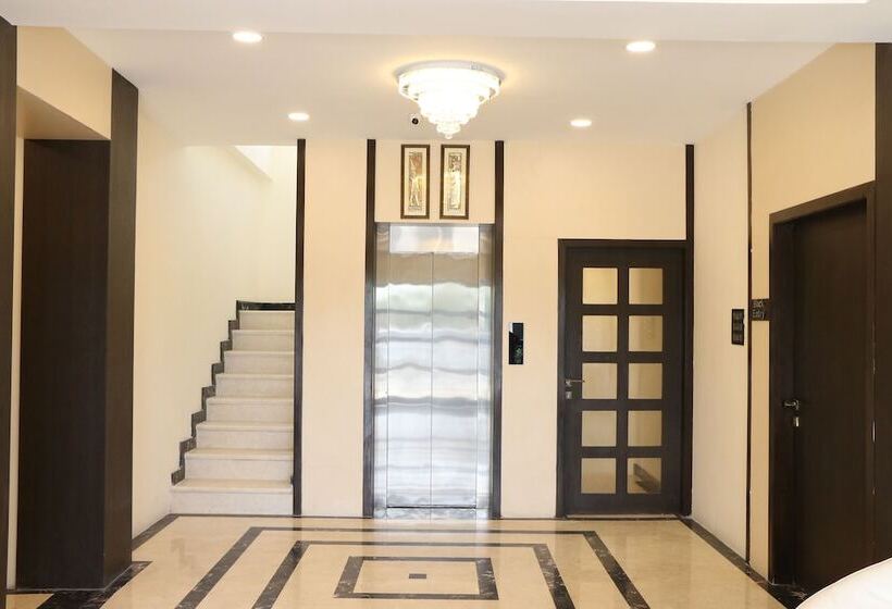 Отель Spago Inn