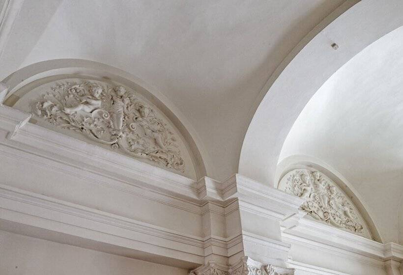 בית מלון כפרי The Palace At Osowa Sien