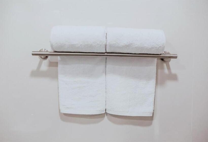 هتل Trip Inn Near Airport Or City Center