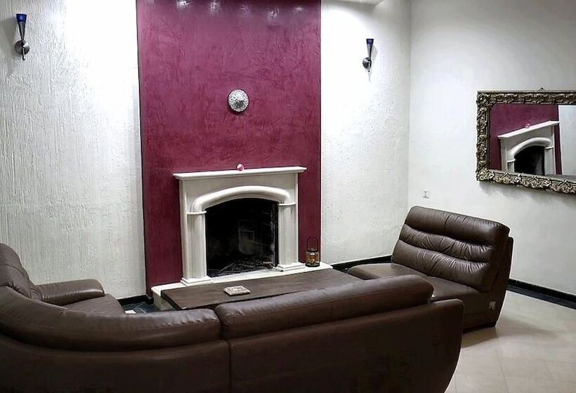 هتل Villa Courtyard