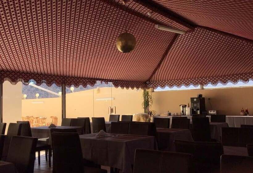 בית מלון כפרי Waad Al Ula