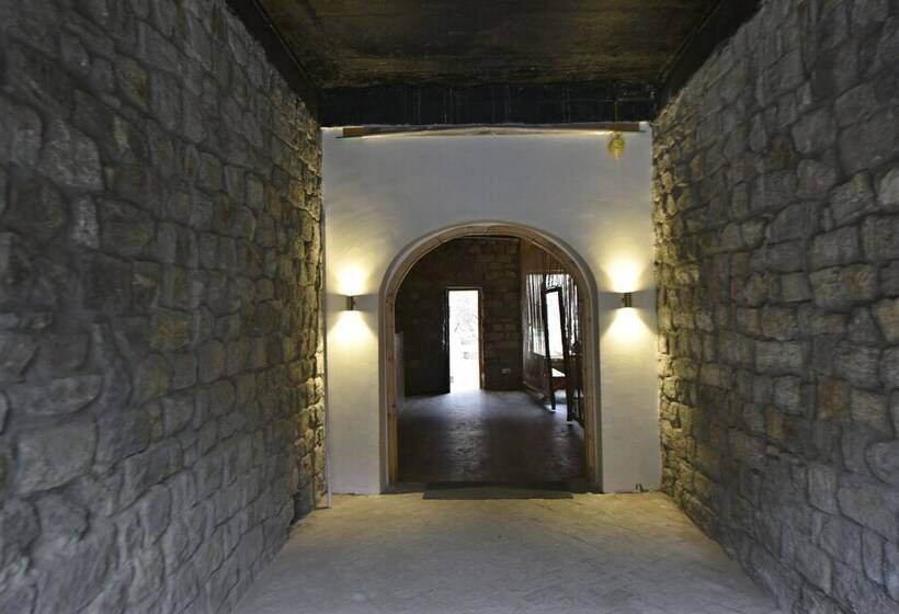 هتل Winterfell The Stay By Oyo Rooms