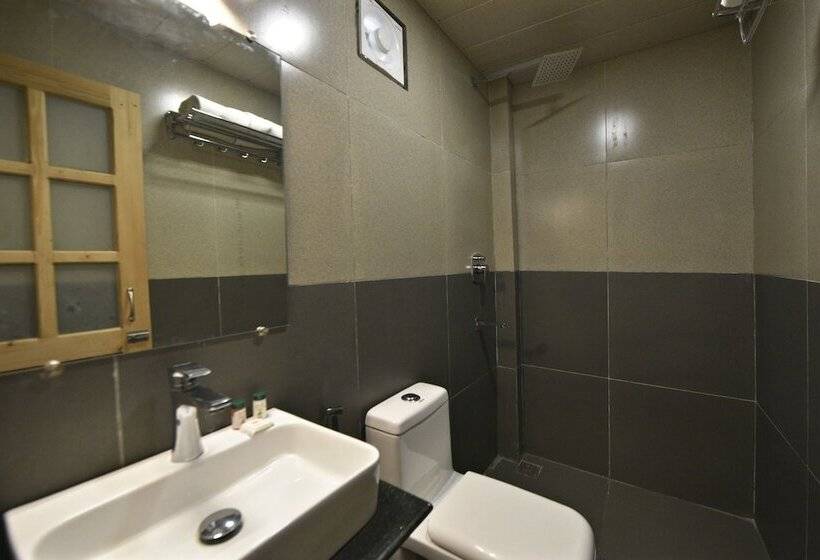 هتل Winterfell The Stay By Oyo Rooms