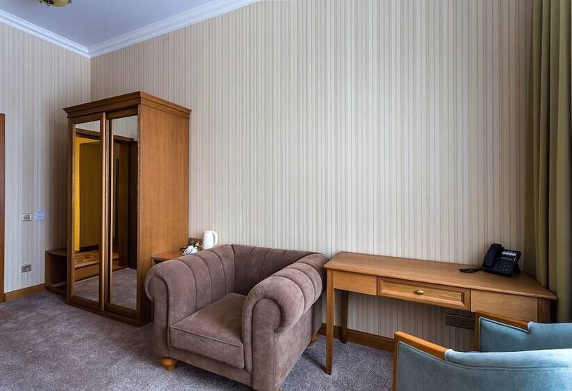 Отель Zolotaya 7