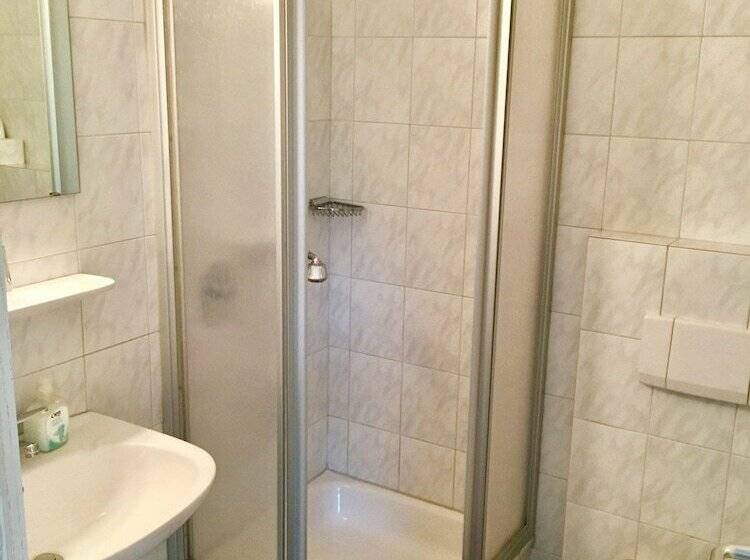 Landgasthof Rheda Hotel   Restaurant