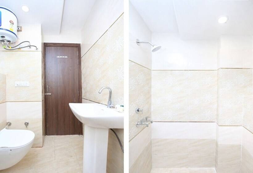 Oyo 24501 Hotel Forever Inn