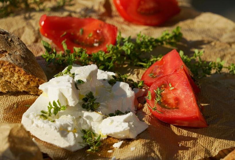 بنسيون Agorastos Suites