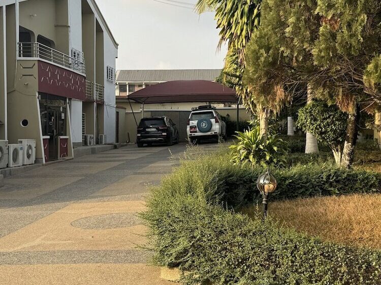 پانسیون Larosa Executive Guest House