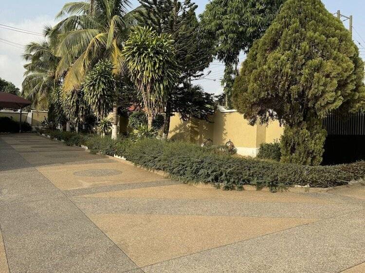 پانسیون Larosa Executive Guest House