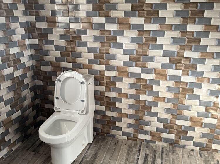 پانسیون Larosa Executive Guest House