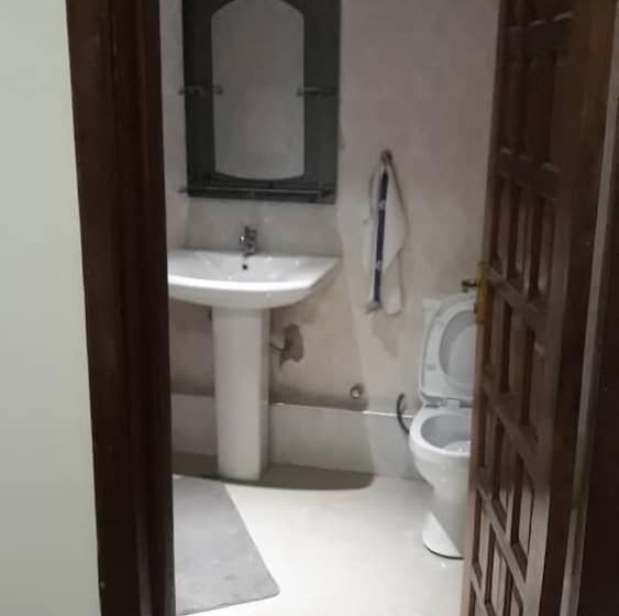 پانسیون Larosa Executive Guest House