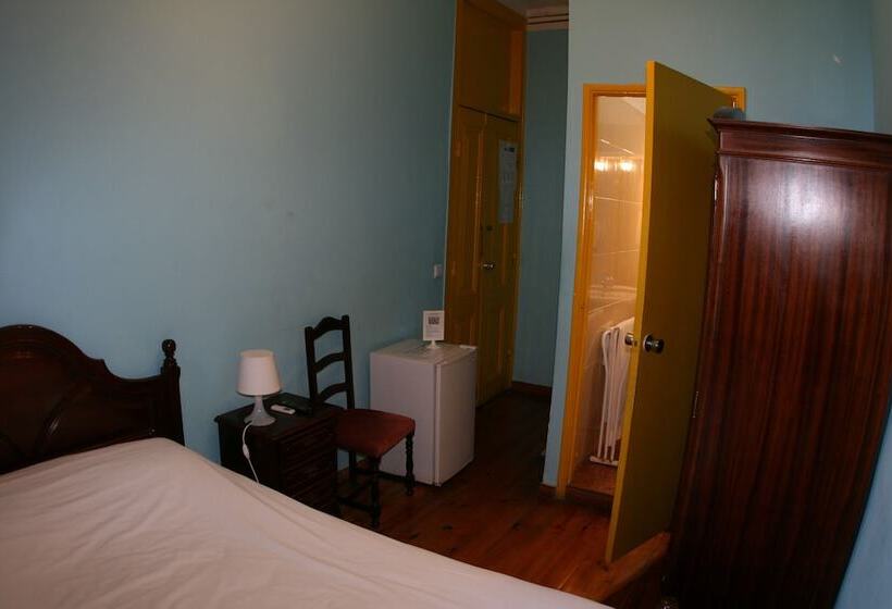 پانسیون Mana Guest House